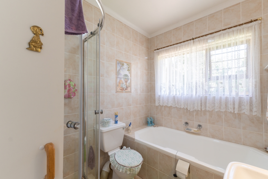 4 Bedroom Property for Sale in Hersham Western Cape